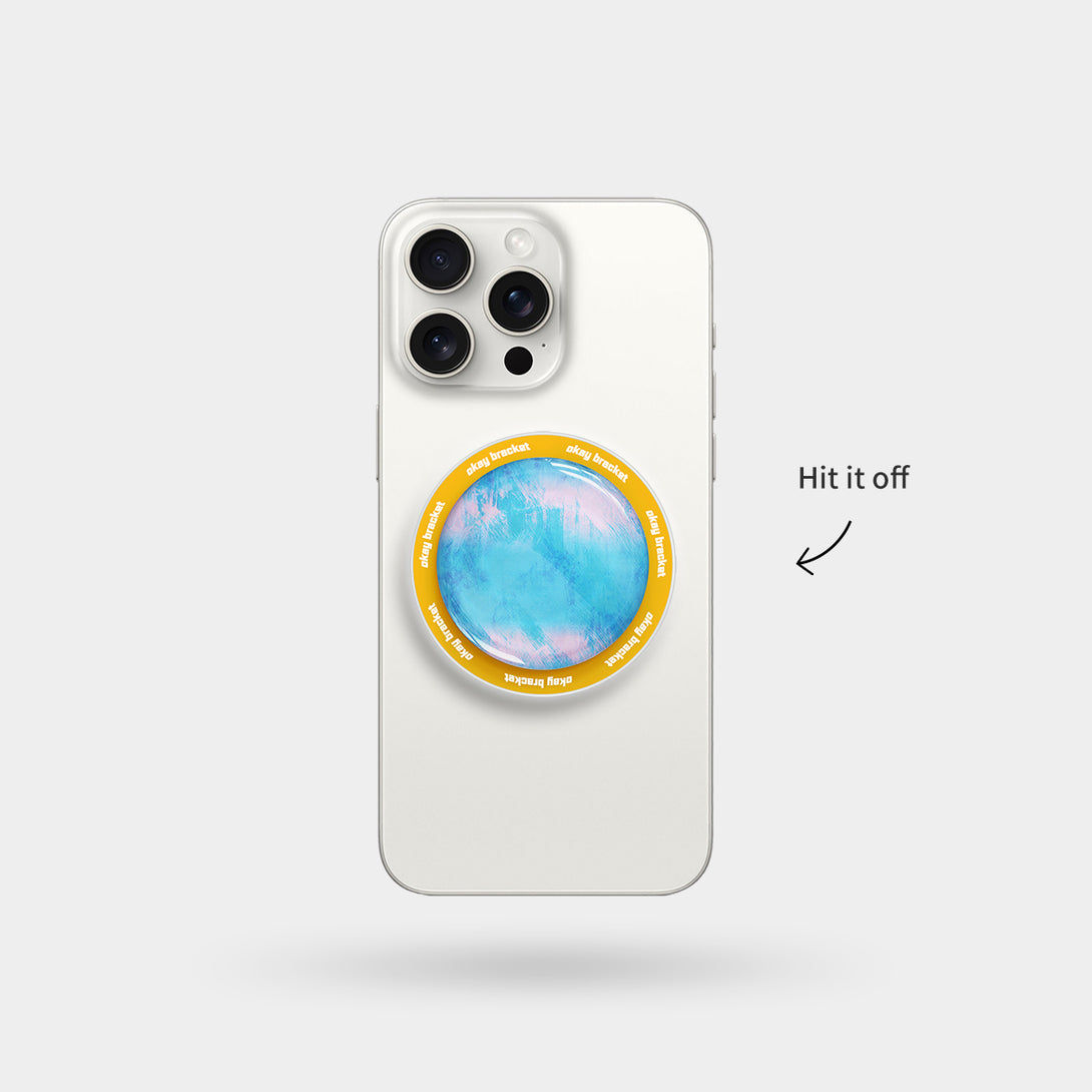 Girl's Thoughts - Airbag Grip For MagSafe